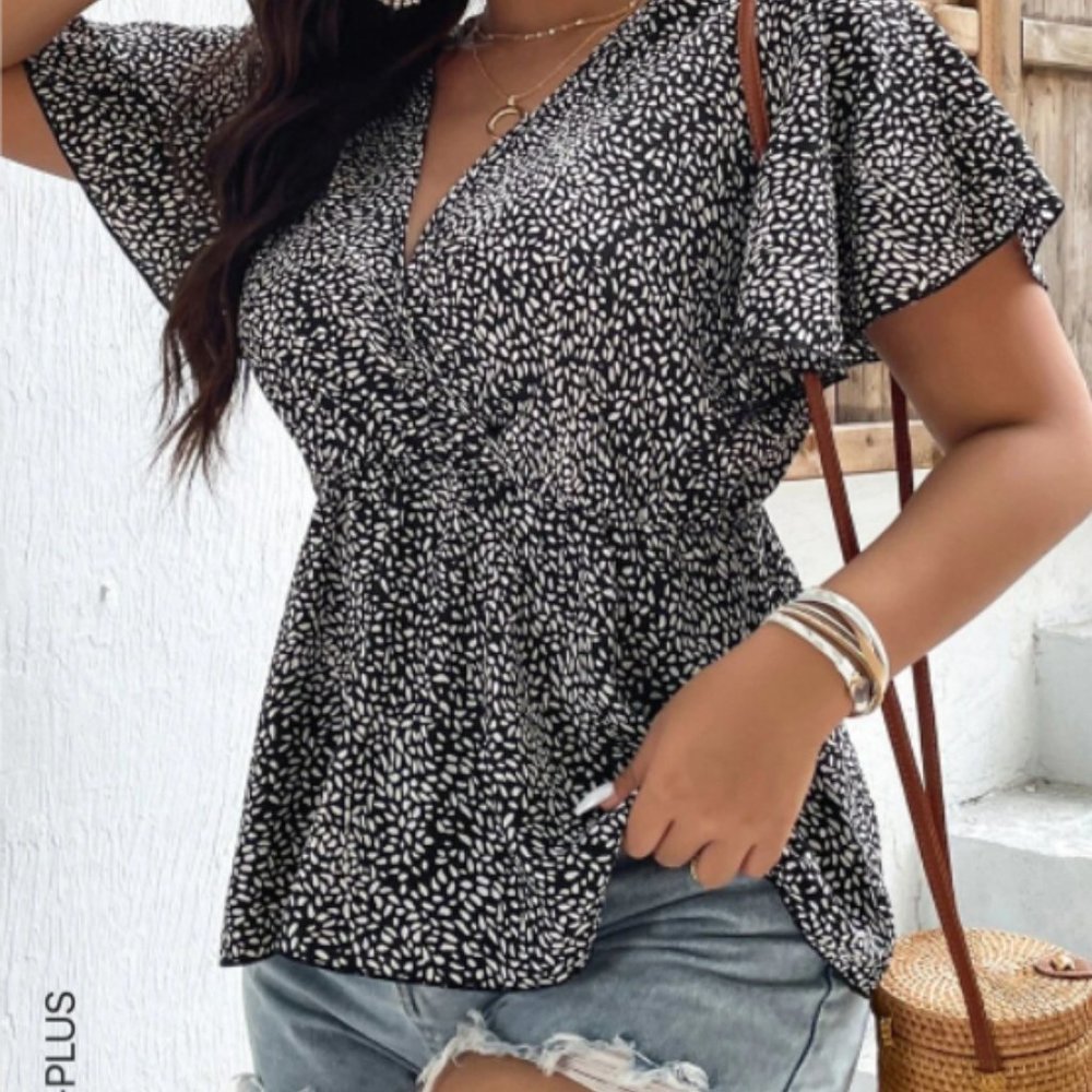 Plus Dalmatian Print Butterfly Sleeve Blouse